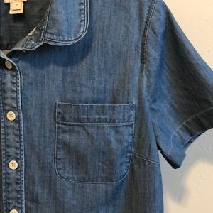J. Crew Tops - J. Crew Short Sleeve Chambray Shirt J. Crew Tops - J. Crew Short Sleeve Chambray Shirt